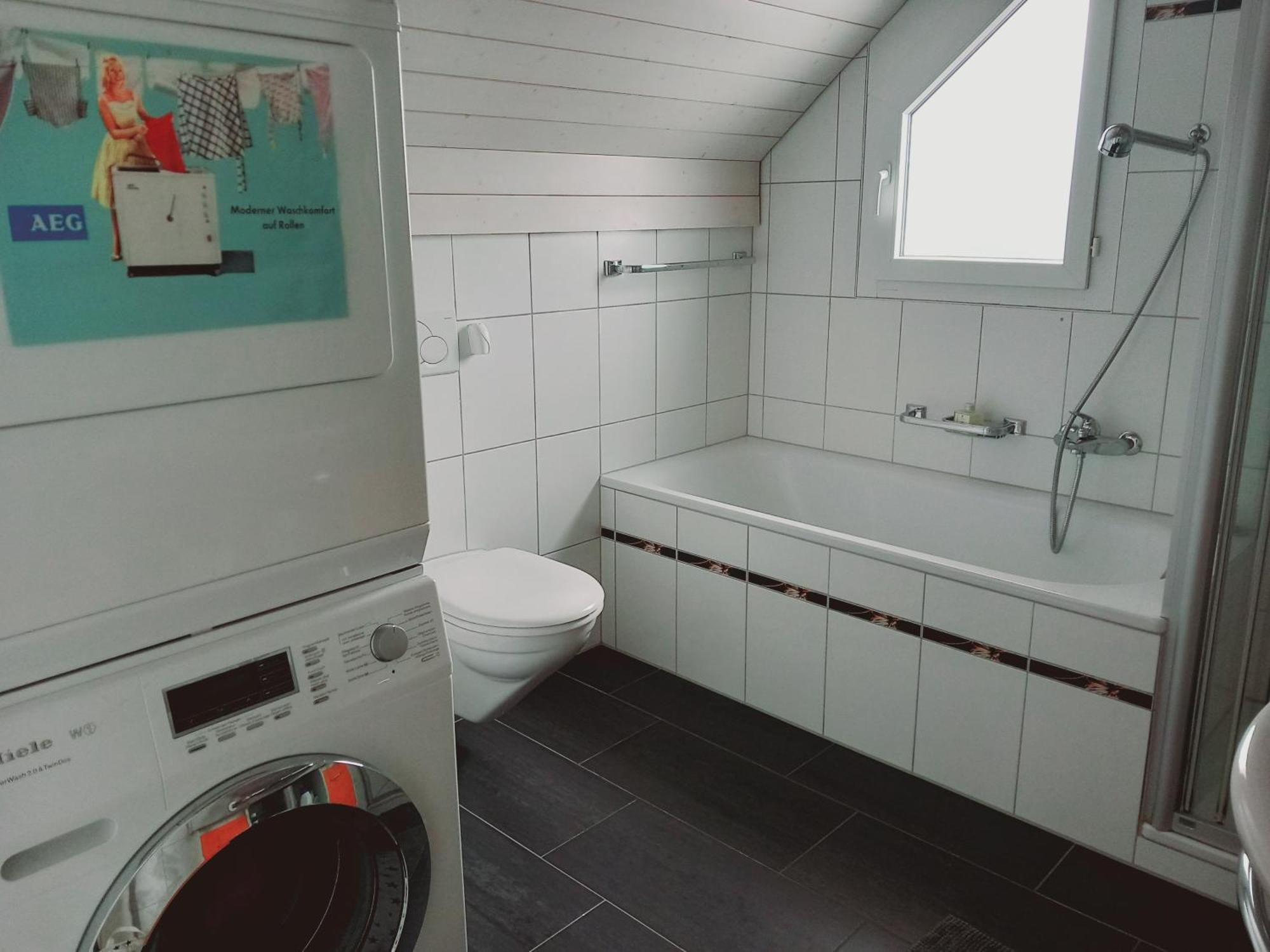 Gemuetliches Zimmer In Muntelier Nahe Am See Lägenhet Exteriör bild